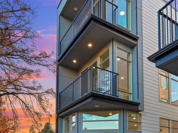 12307 15th Avenue NE, Seattle, WA 98125