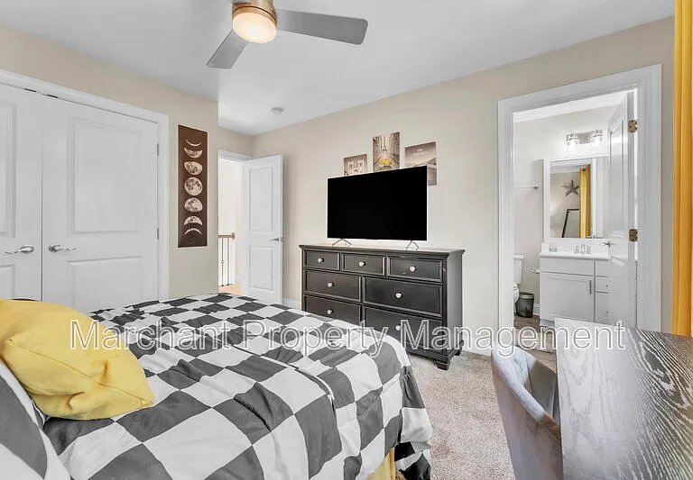 4 Woodland Chase Ct — Photo 39