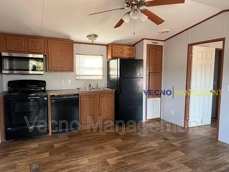 1819 County Road 1001 #11 — Photo 2