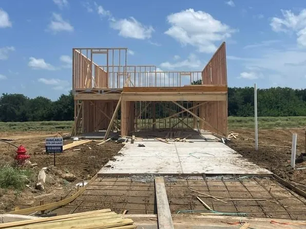 127 Peluce Pl, Caldwell, TX 77836