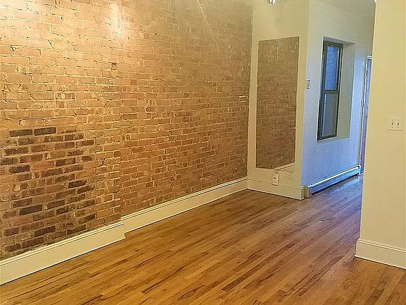 4th image of 291 Stockholm St APT 1L