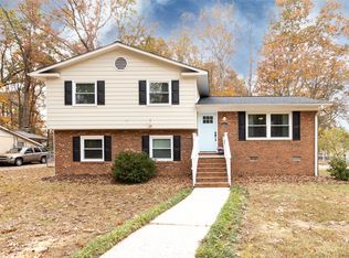 4200 Dunwoody Dr, Charlotte, NC 28215