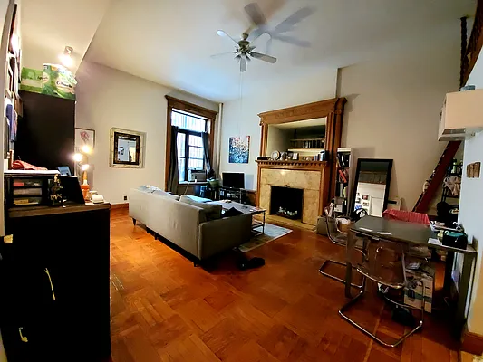 Rented by Abode Residential LLC | media 13