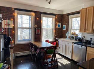 84 Browne St, Brookline, MA 02446