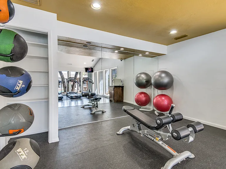 The Kace Apartments — Photo 40