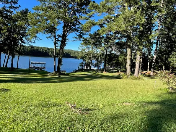 5959 Dianne Dr SE, Acworth, GA 30102