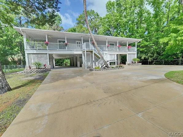 1750 NW 17th Ct, Crystal River, FL 34428