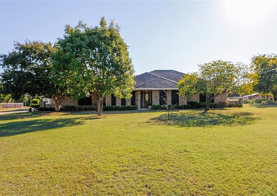 1st image of 1206 Cedar Cir