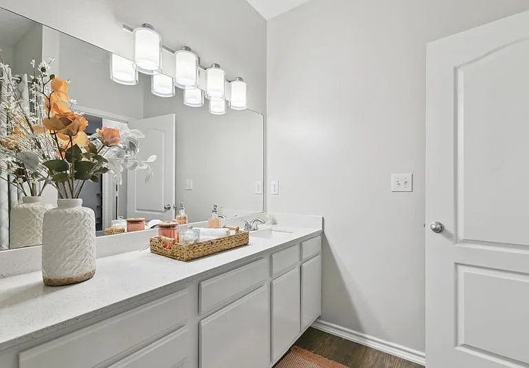 The Canyons Apartments — Photo 86