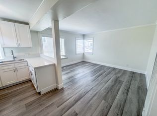 21 Roycroft Ave, Long Beach, CA 90803