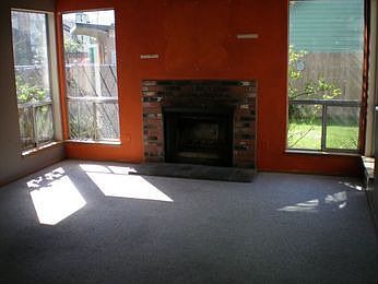 4th image of 1108 31st St NE