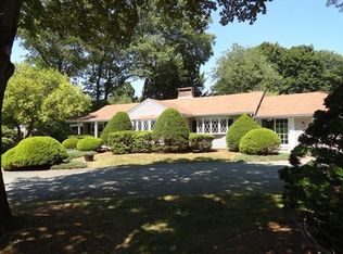 7 Bishops Ln, Lynnfield, MA 01940