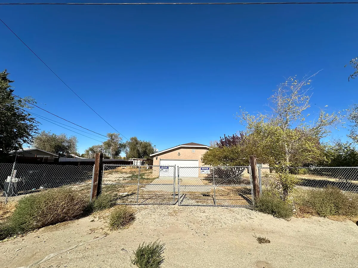 Building Photo - 9347 E Avenue T6