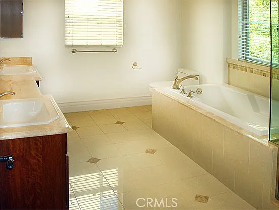 10640 Woodbridge St #107 — Photo 12
