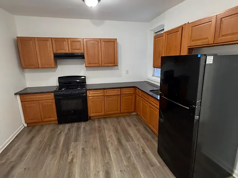 397 Myrtle Ave #4 — Photo 6