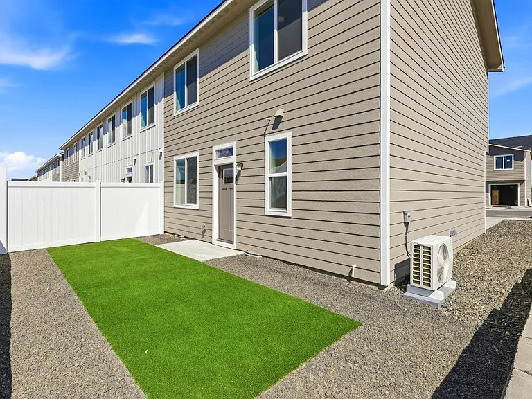 The Ridge Townhomes — Photo 6