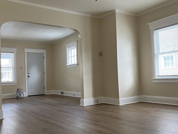 5th image of 531 Centennial Ave