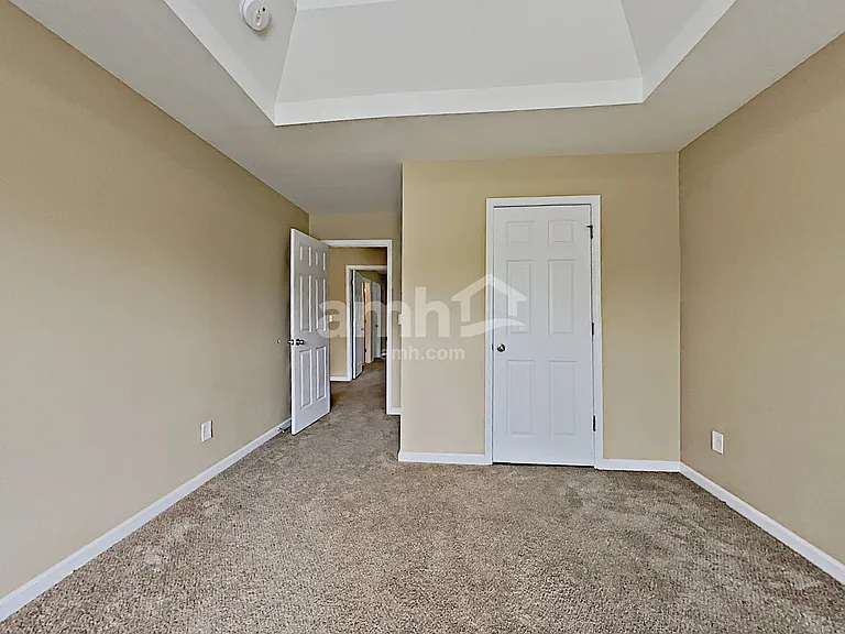 4975 Hopewell Manor Dr — Photo 18
