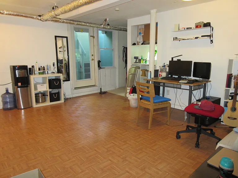 512 Packard St — Photo 4