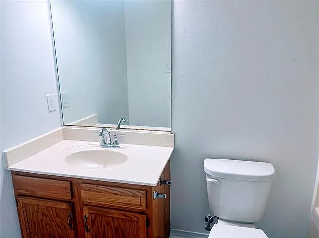 2440 Biron St — Photo 7