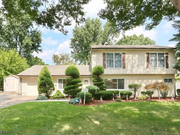 169 Haase Ave, Paramus Boro, NJ 07652