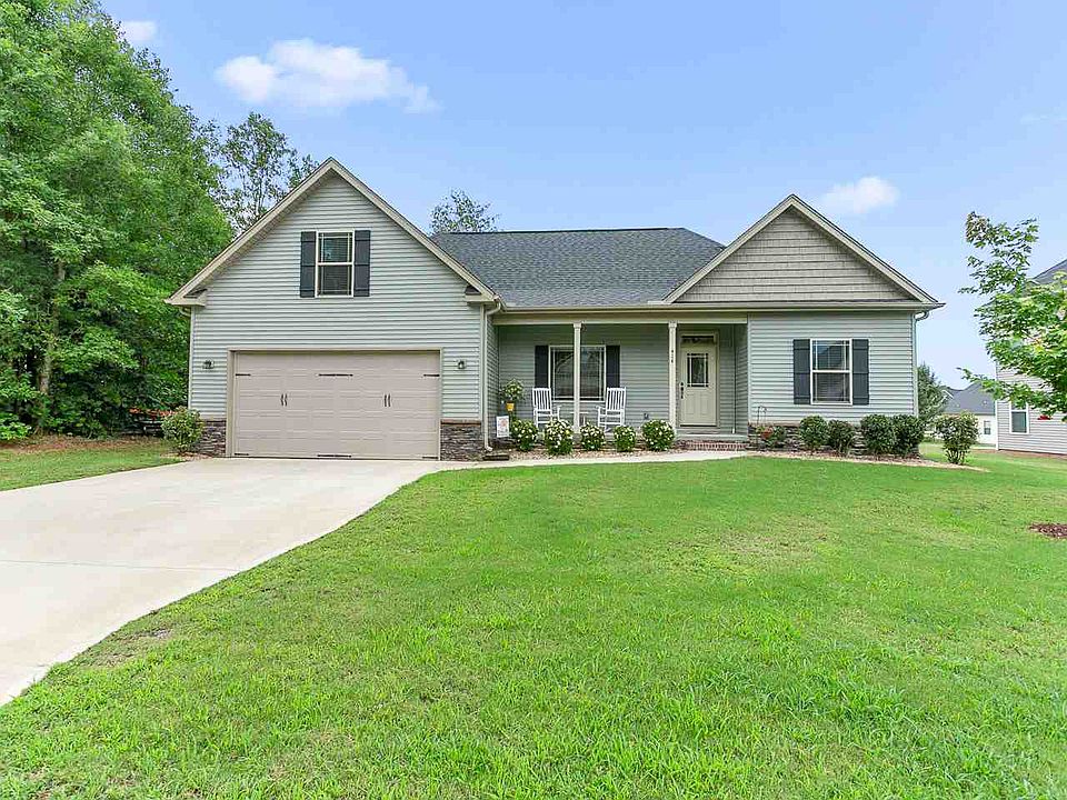 1st image of 414 Isabella Dr