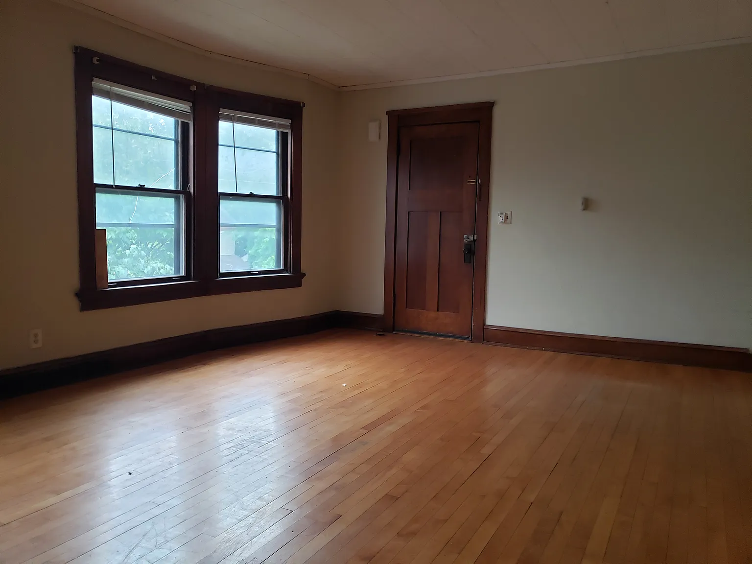 2 bed, 700 sqft, $1,550 — Photo 4