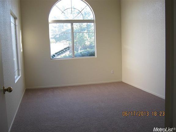 5th image of 2239 Flatboat St