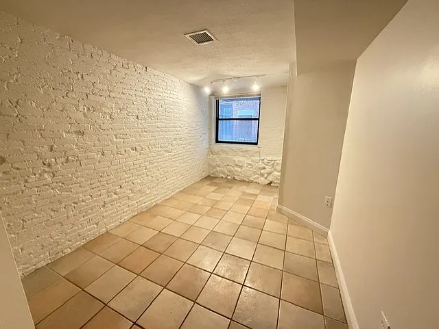 16 Greenough Ln #LL2 — Photo 6
