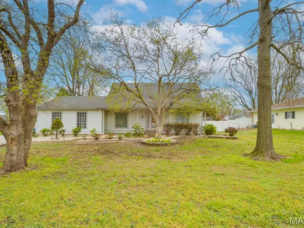 3328 Maryville Rd, Granite City, IL 62040