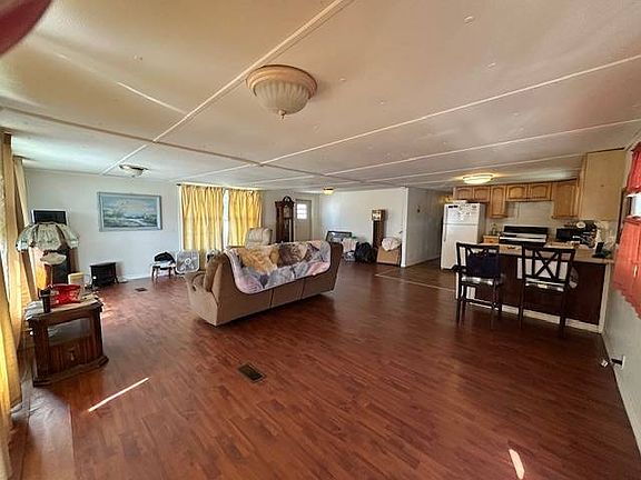 5th image of 707 Fountainview Lake Dr