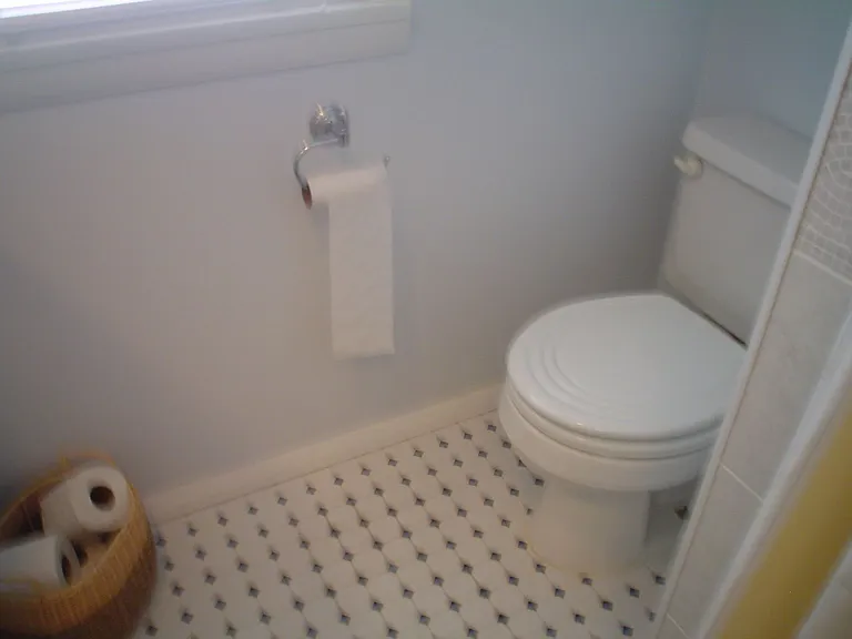215 W Cass St — Photo 11