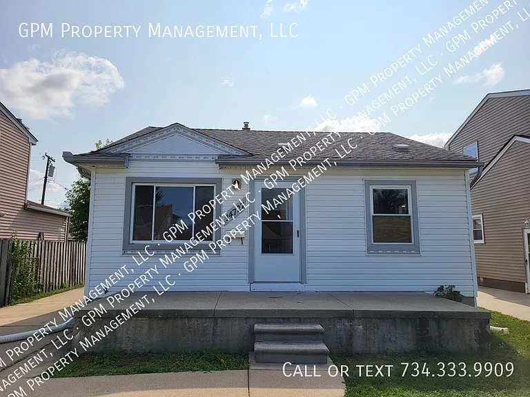 14727 Mulberry St — Photo 1