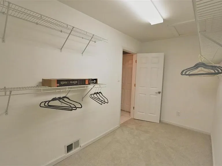 6075 Harleston Rd — Photo 15