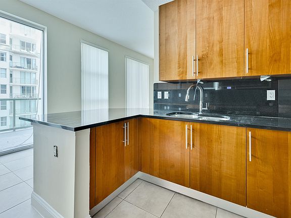 3rd image of 1431 Riverplace Blvd APT 2304