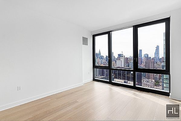 1st image of 225 W 60th St #19L