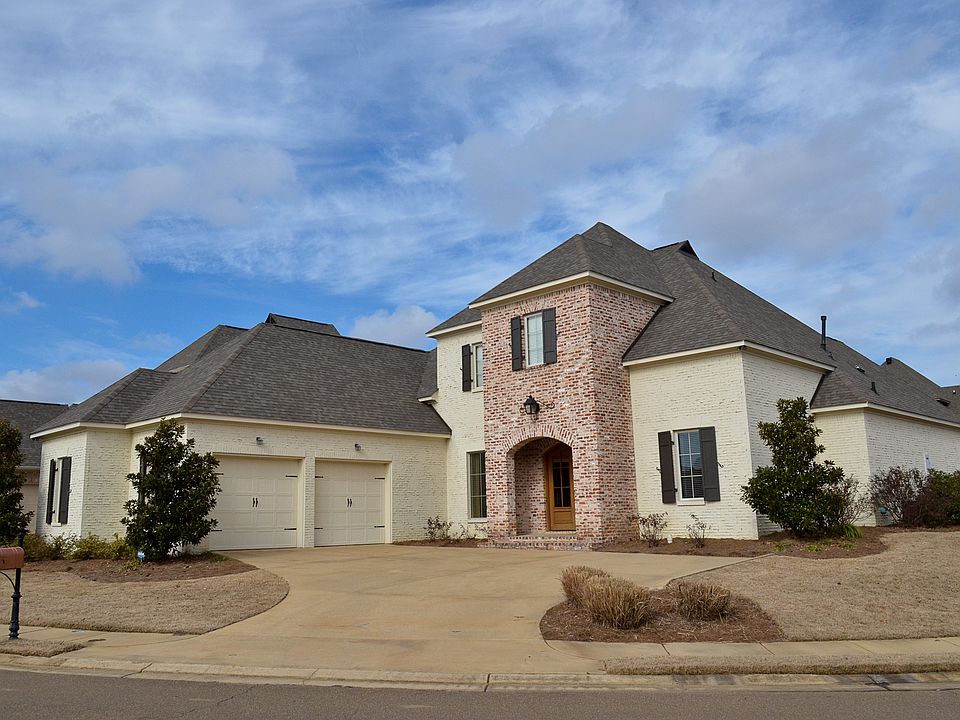 1st image of 233 Charlestowne Dr