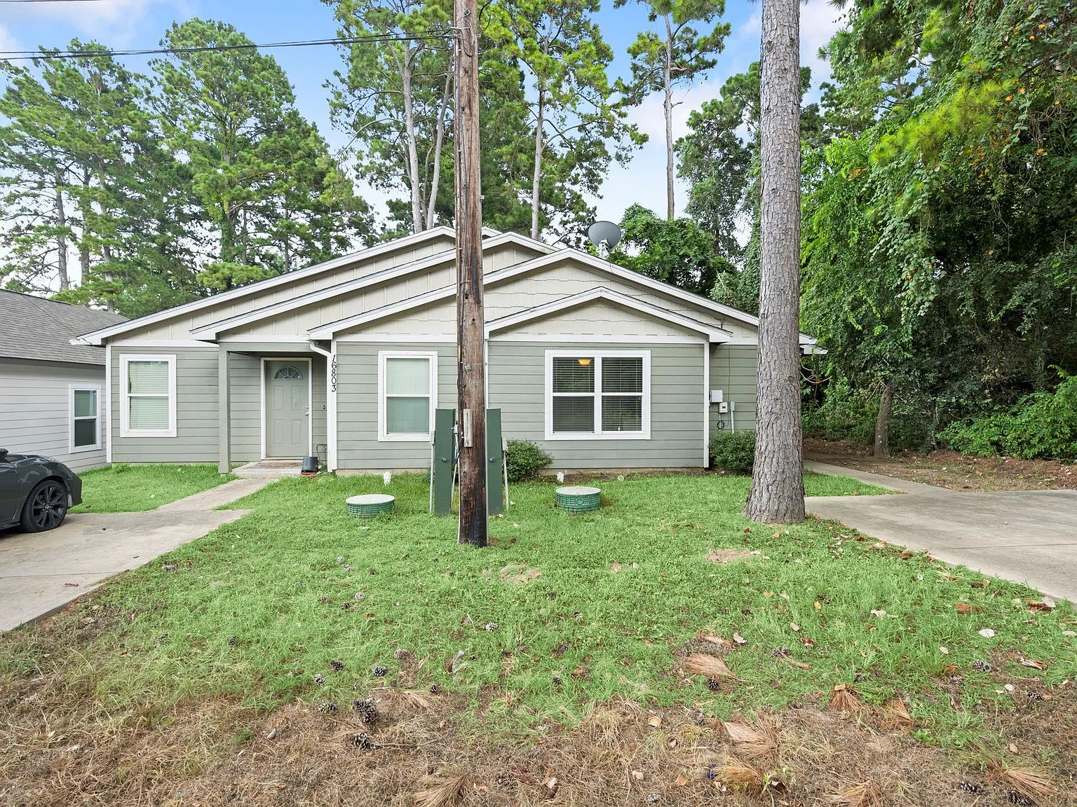 2 bed, 1.0 bath, 1011 sqft, $1,400 — Photo 1