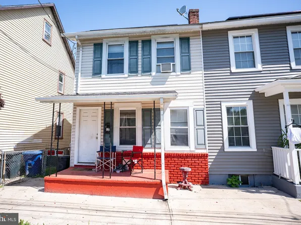 17 W Monroe St, Mount Holly, NJ 08060