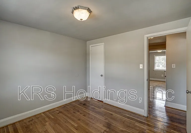 5423 Remuda Dr #4 — Photo 13