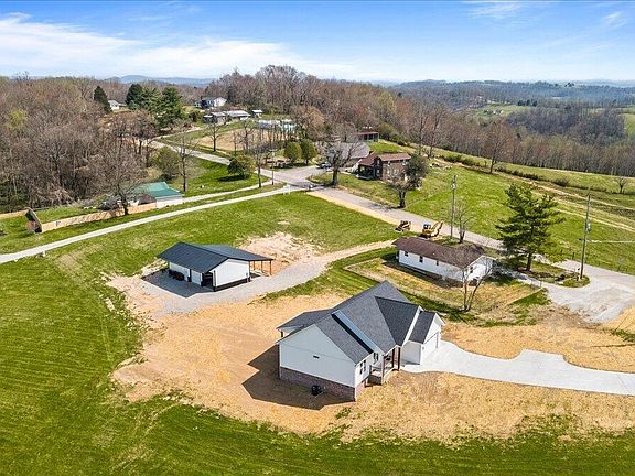 5th image of 2271 Long Hollow Rd