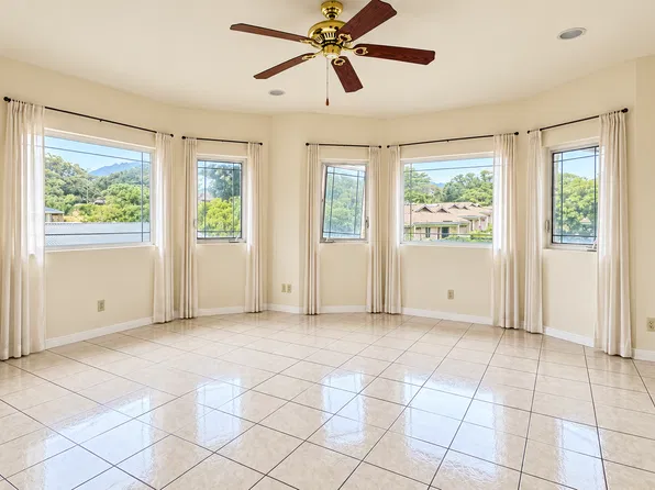 444 Kaulana St #A, Kahului, HI 96732