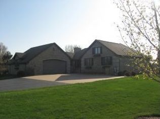 N4449 Sandstone Ct, Appleton, WI 54913