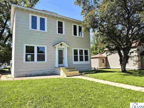 213 Summit St SW, Sleepy Eye, MN 56085