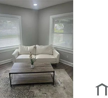 1165 W 34th St — Photo 10