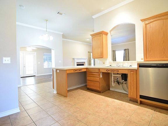 4th image of 5110 Southern Crossing Dr