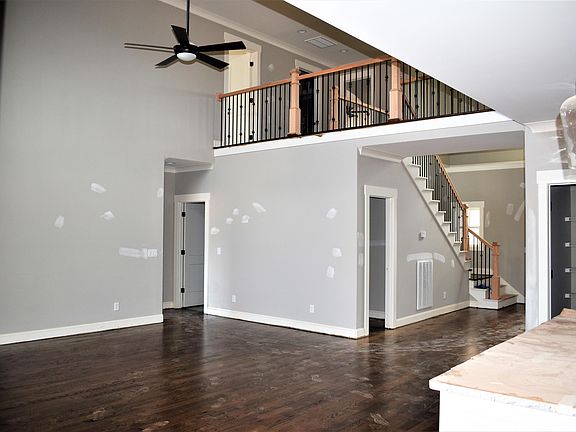 3rd image of 10629 Brownspring Dr #109