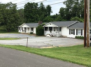 30077 Hillman Hwy, Meadowview, VA 24361