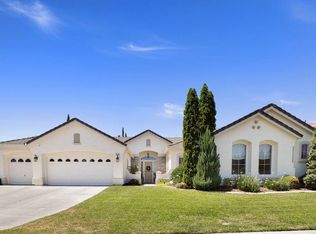 8208 Rural Estates Ln, Sacramento, CA 95828