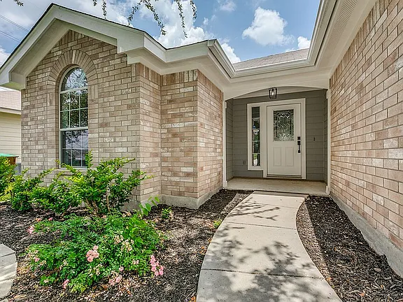 8407 Chalk Hill Cv — exterior photo
